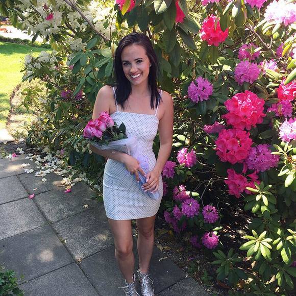 Meet your Posher, Chloe - Picture 1 of 1